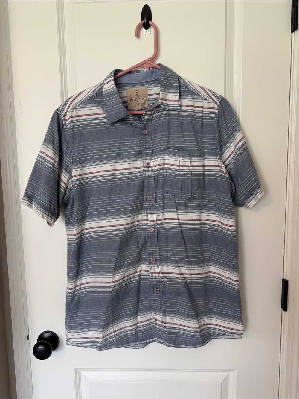 North River Short-Sleeve Button-Down Shirt in Blue and White Stripes